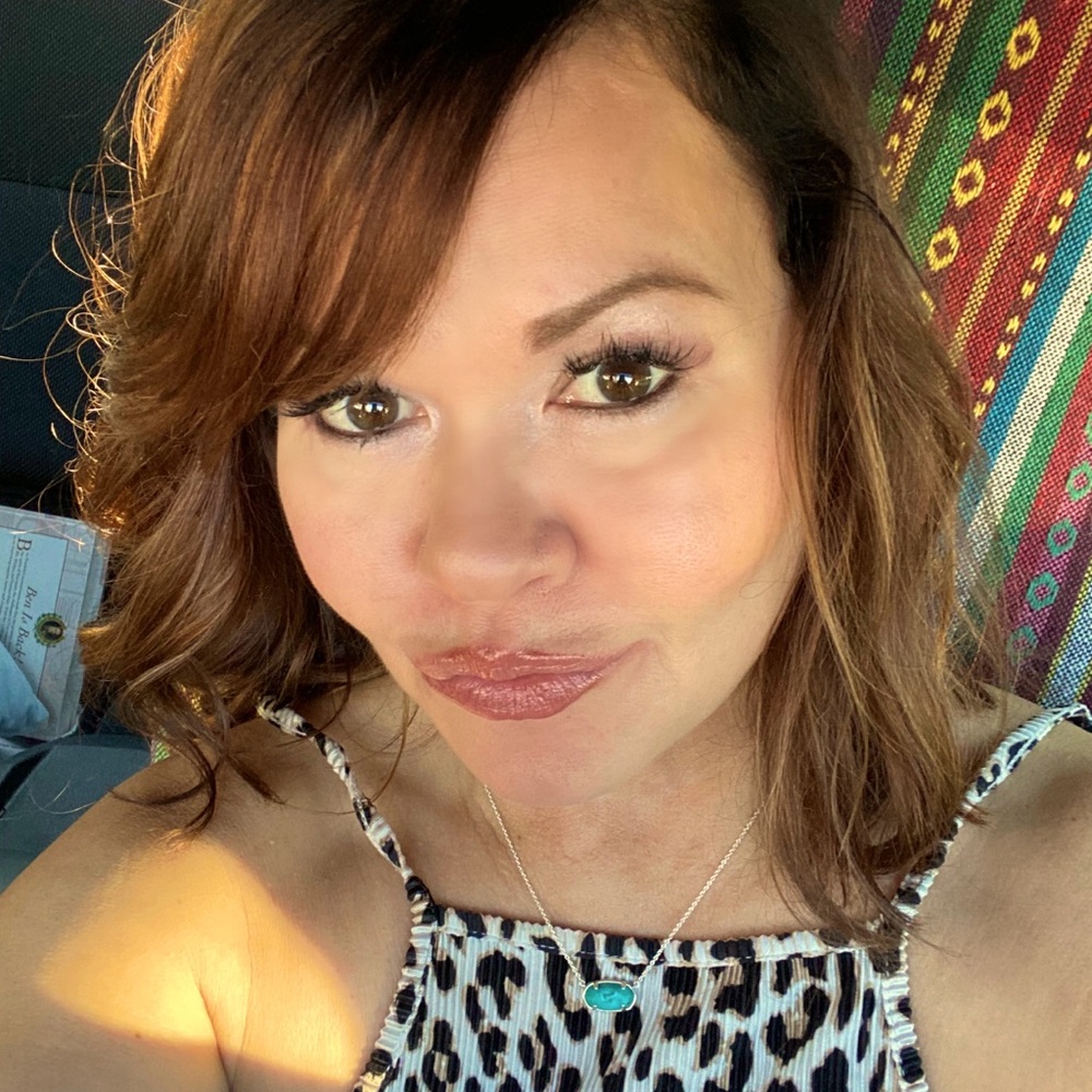 Meet your Posher, Michele